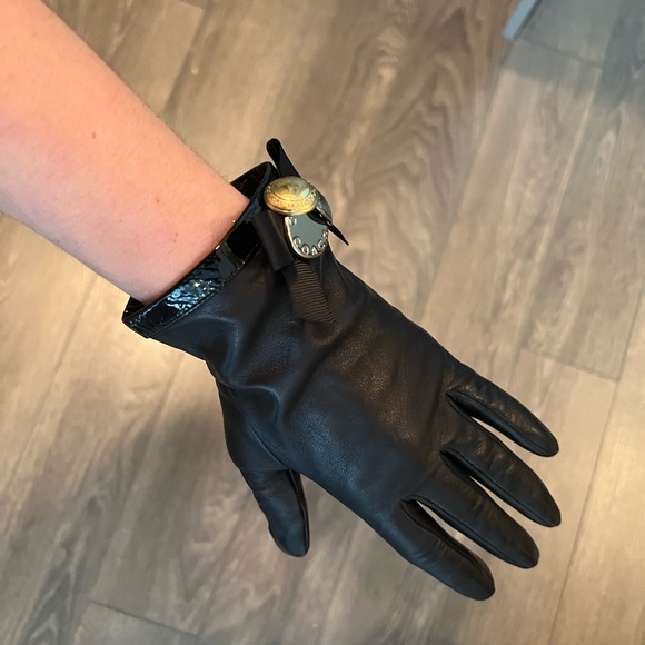 Leather Gloves - Picture 4 of 4